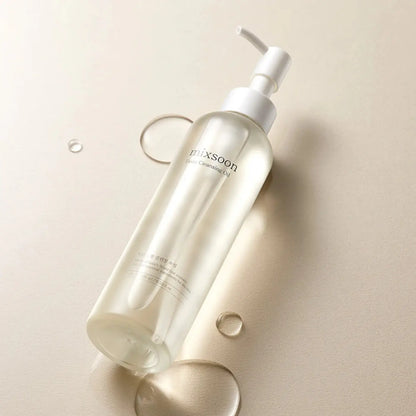 Clear glass bottle of mixsoon bean cleansing oil 195ml with white pump dispenser for gentle cleansing oil use